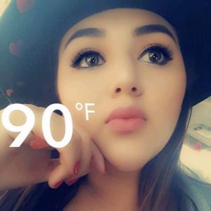 Meet your Posher, Daniela